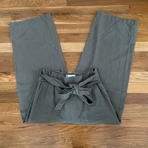 Zara Wide Legged Cropped Green Pants size XS